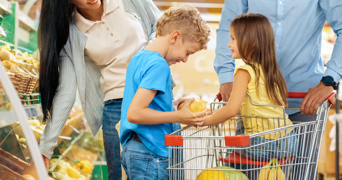 Savings-family-shopping-for-groceries.jpg